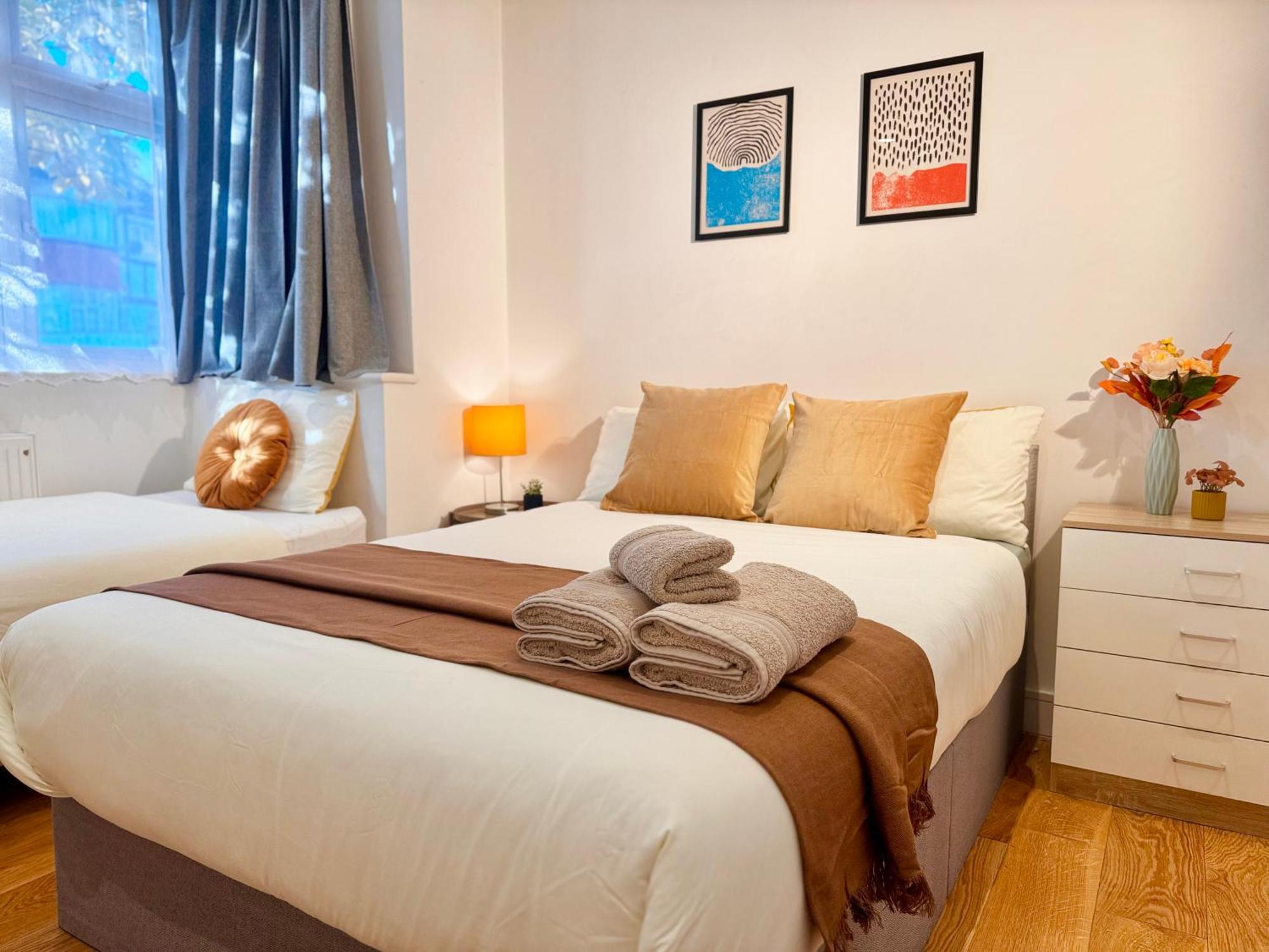 En-Suites With Free Parking 30Min To Central London Luaran gambar