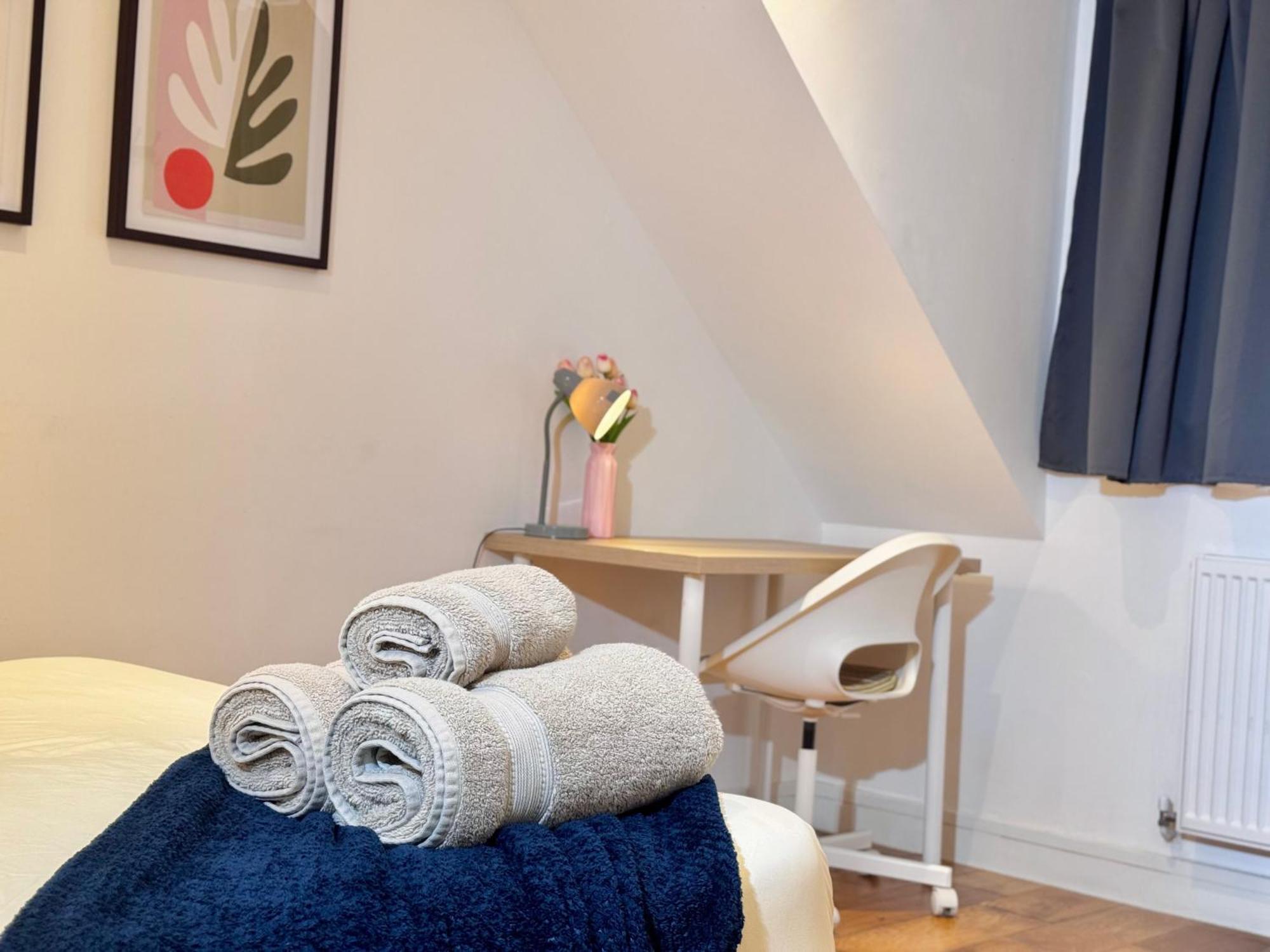 En-Suites With Free Parking 30Min To Central London Luaran gambar