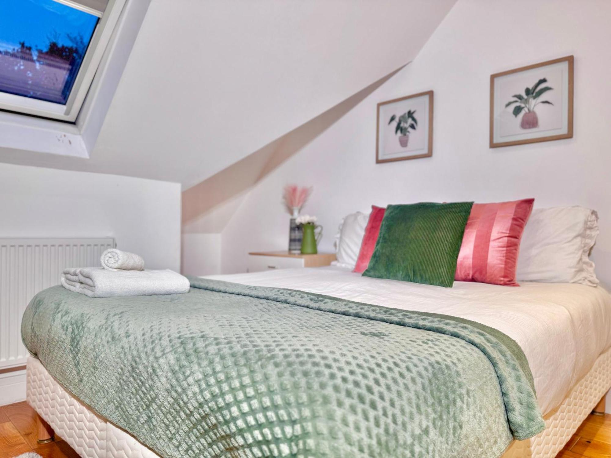 En-Suites With Free Parking 30Min To Central London Luaran gambar