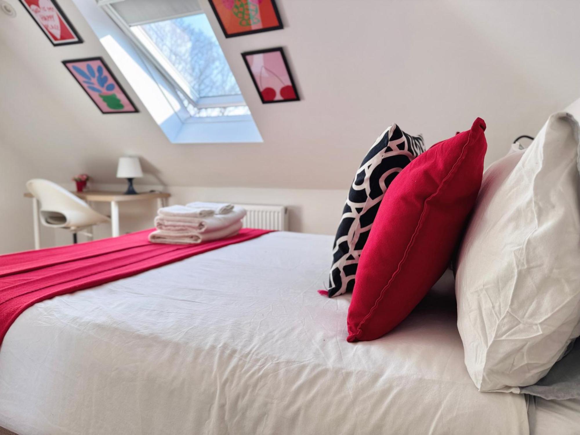 En-Suites With Free Parking 30Min To Central London Luaran gambar