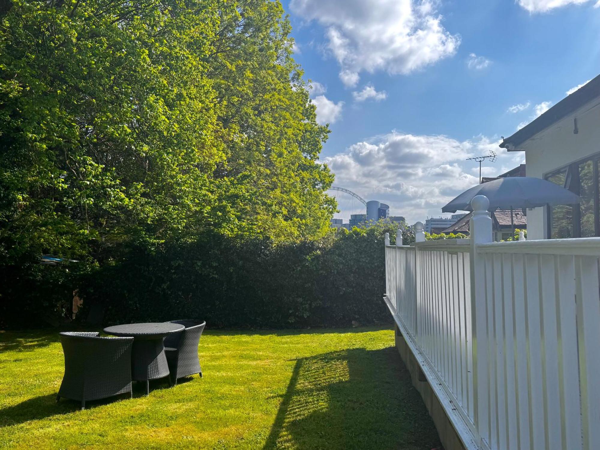 En-Suites With Free Parking 30Min To Central London Luaran gambar