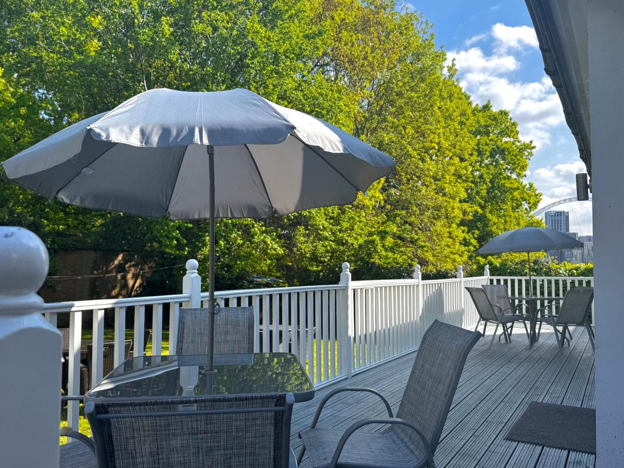 En-Suites With Free Parking 30Min To Central London Luaran gambar